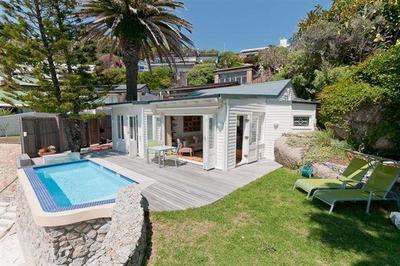 Bungalow  For Rent in Clifton, Cape Town