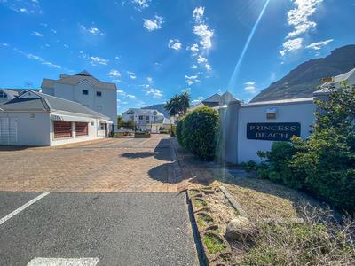 Garage For Sale in Hout Bay, Hout Bay