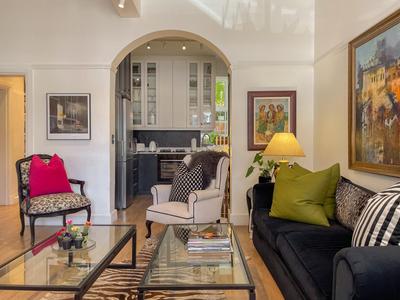 Apartment / Flat For Rent in Bantry Bay, Cape Town